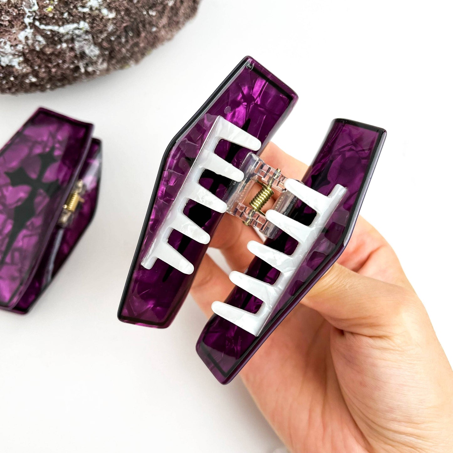 Vampire Coffin Claw Clip–Spooky Gothic Style