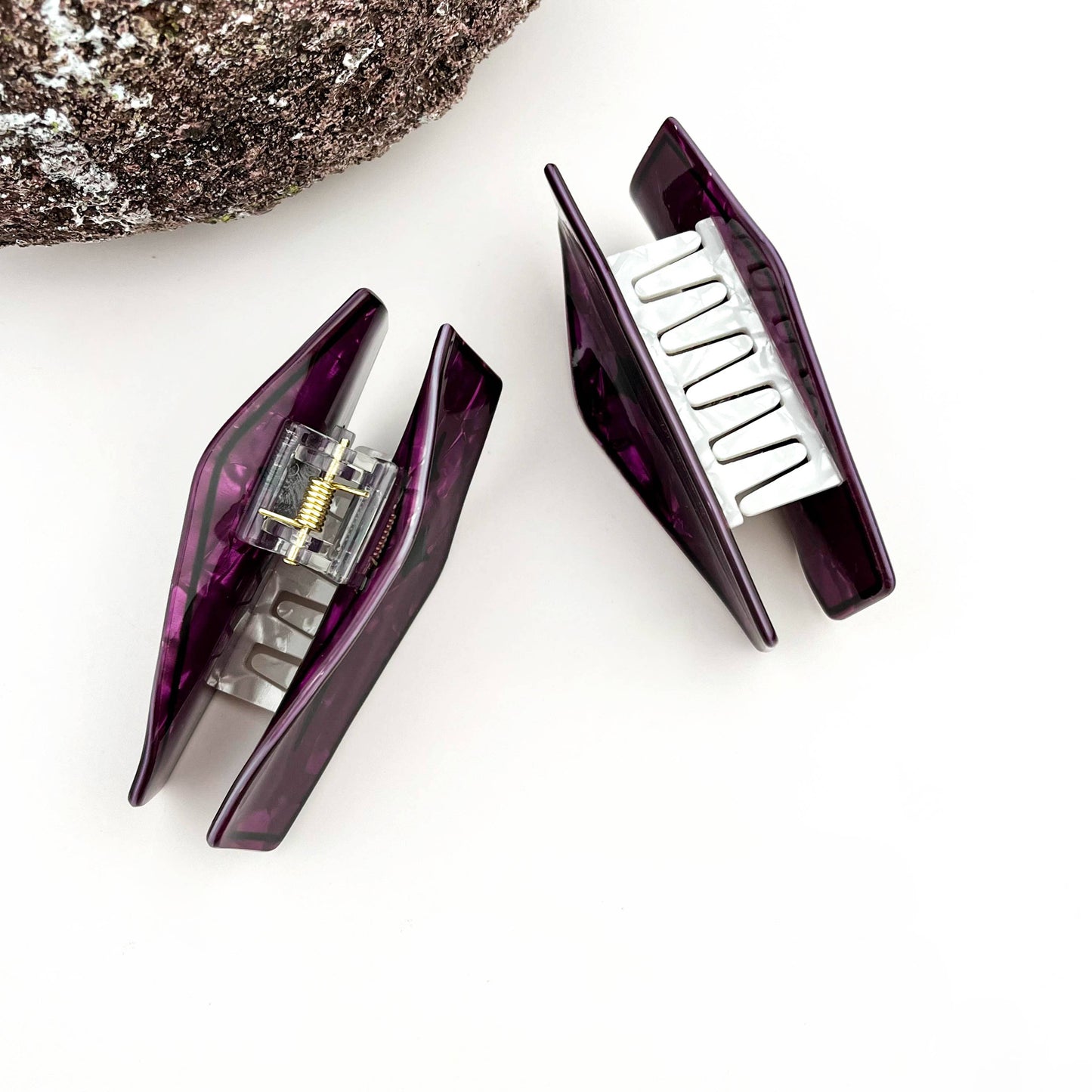 Vampire Coffin Claw Clip–Spooky Gothic Style