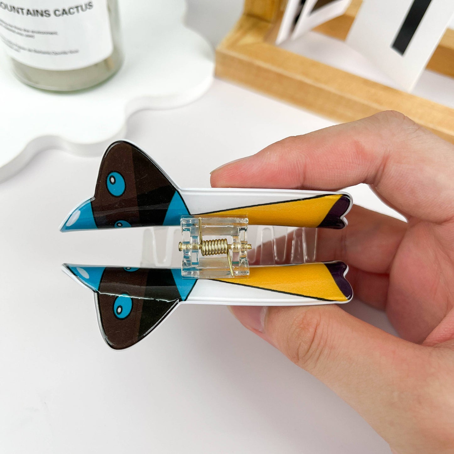 Super cute alien hair claw clip