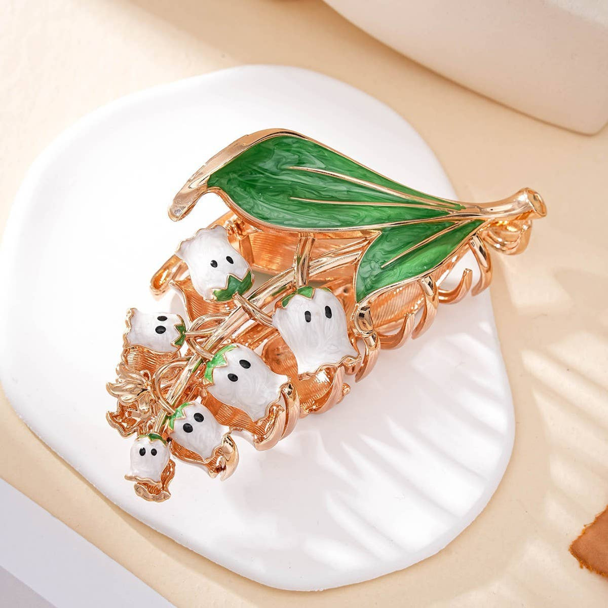 Ghost Lily Hair Claw Clip