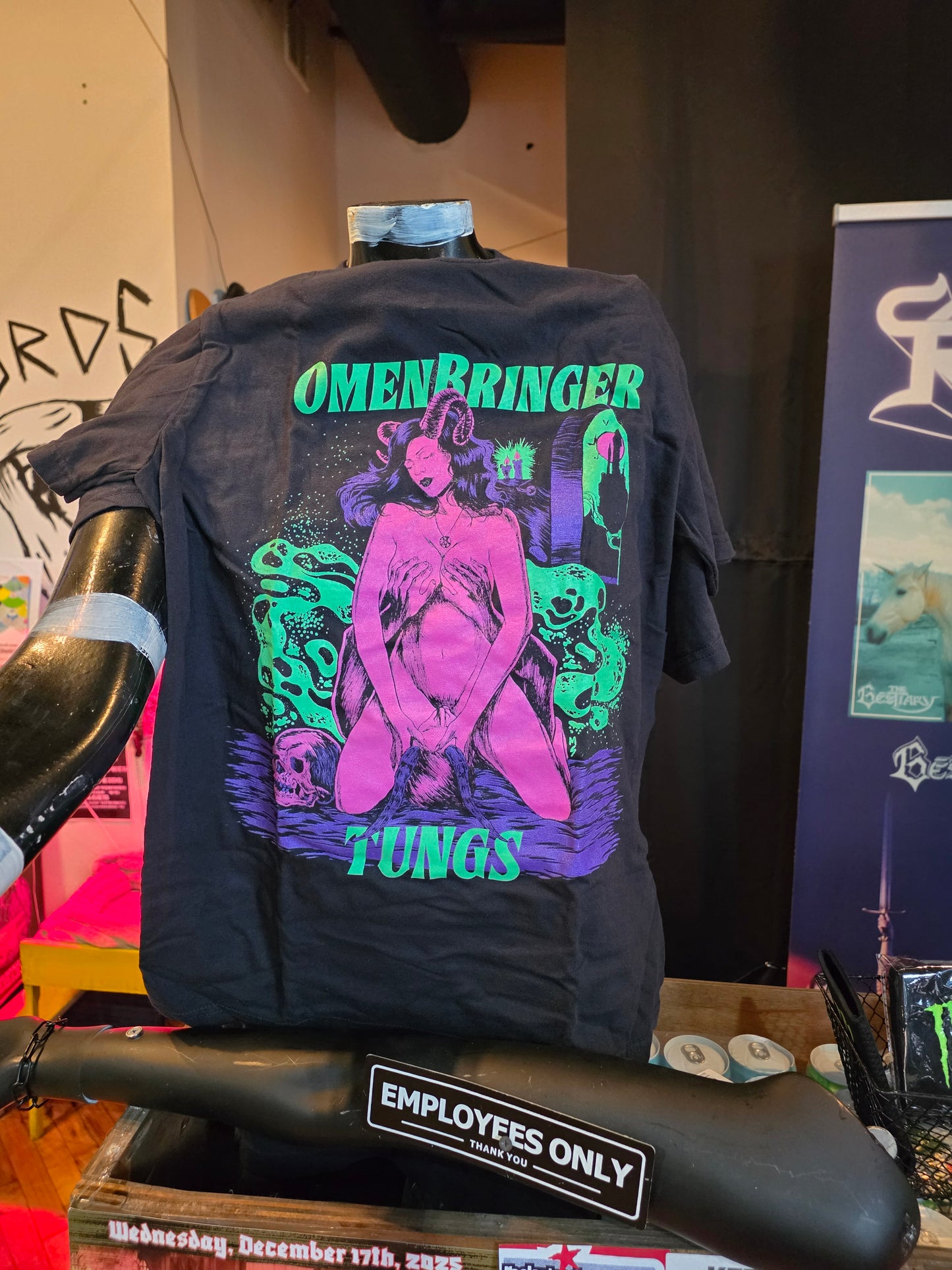 Omenbringer - Tungs Shirt